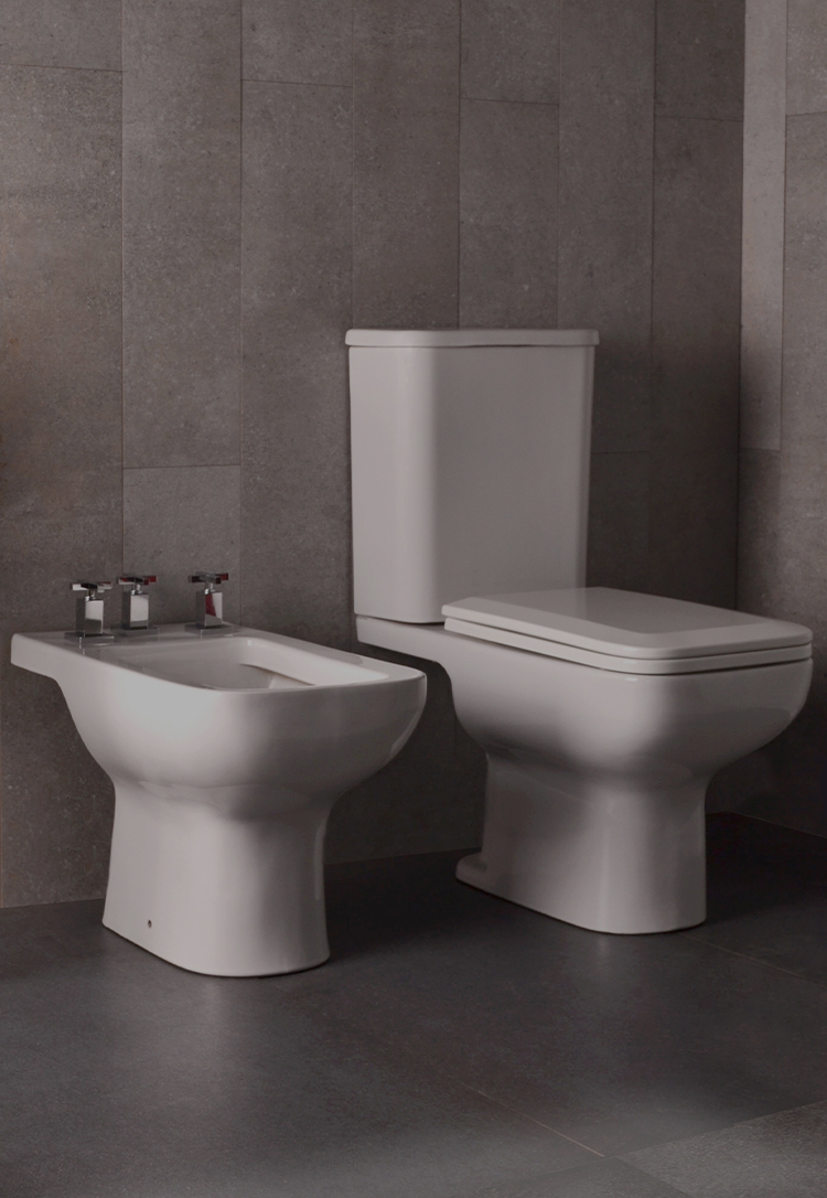 Sanitarios, Bañeras, Vanitorys, Espejos y otros ferrum